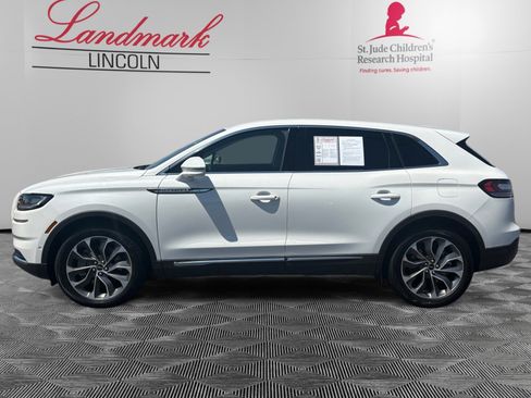Certified 2023 Lincoln Nautilus Reserve w/ Equipment Group 201A AWD/4WD image 2