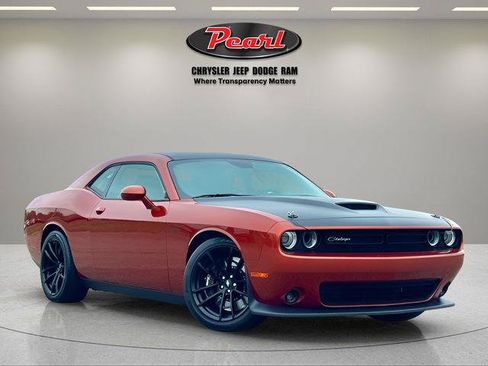 Certified 2021 Dodge Challenger R/T Scat Pack w/ T/A Package RWD image 1