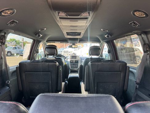 Used 2019 Dodge Grand Caravan GT FWD image 11