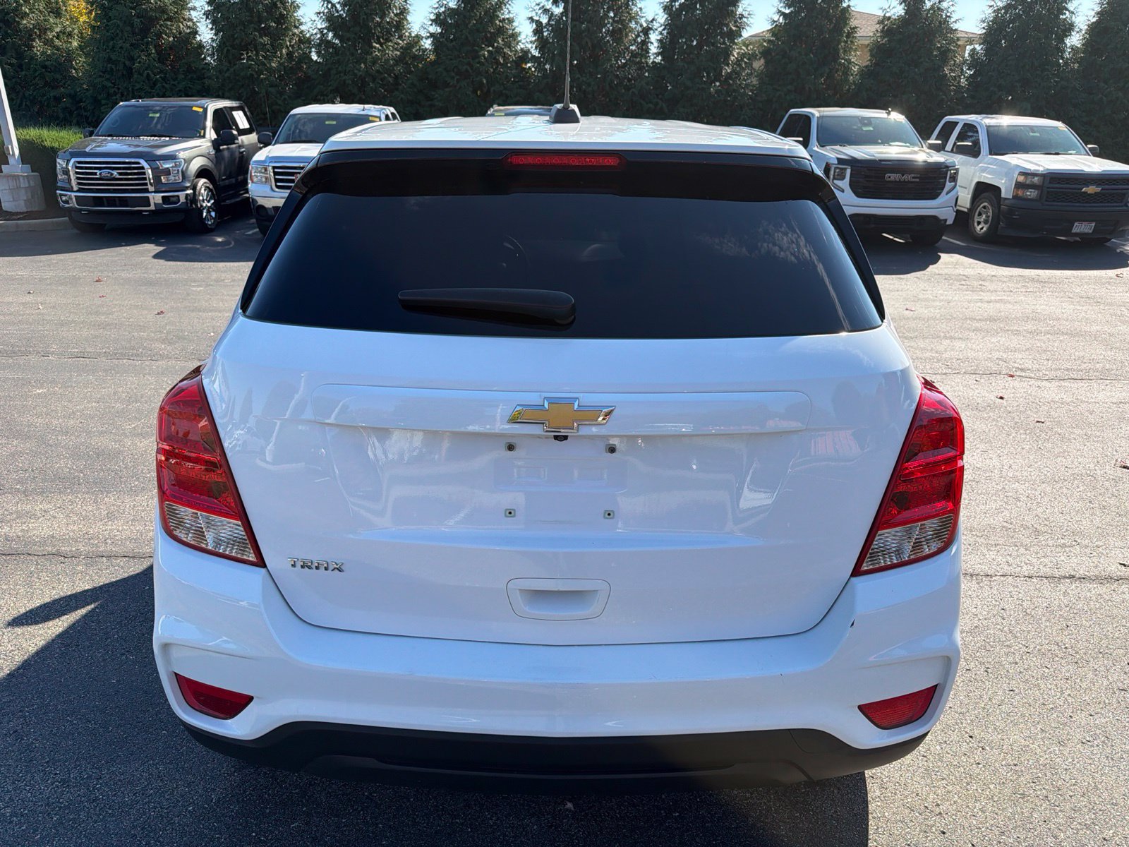 Used 2020 Chevrolet Trax LS w/ Tint and Cruise Package FWD image 4
