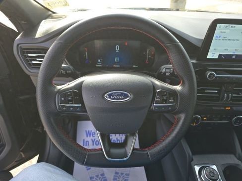 Used 2025 Ford Escape ST-Line image 21