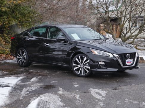 Certified 2021 Nissan Altima 2.5 Platinum image 29