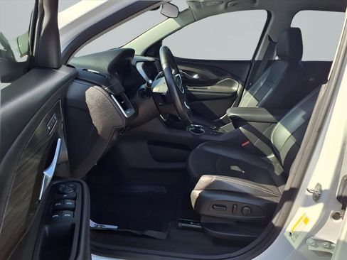 Used 2023 GMC Terrain SLT w/ Tech Package image 12