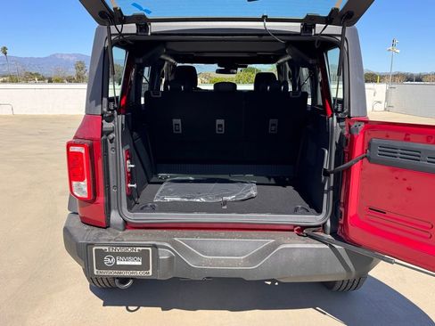 New 2026 Ford Bronco 4-Door image 13