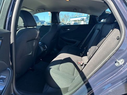 Used 2025 Chevrolet Malibu LT FWD image 12