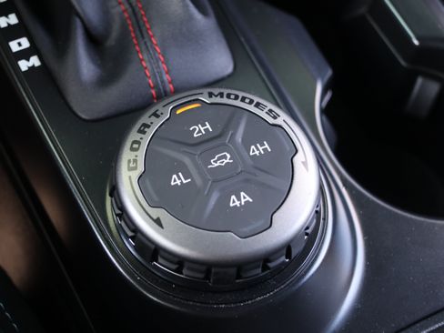 Used 2024 Ford Bronco Heritage Edition AWD/4WD image 28