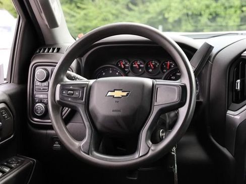 Used 2022 Chevrolet Silverado 2500 Custom w/ Custom Value Package AWD/4WD image 21