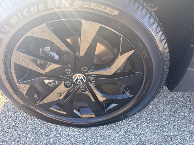Used 2023 Volkswagen Taos SE FWD image 20