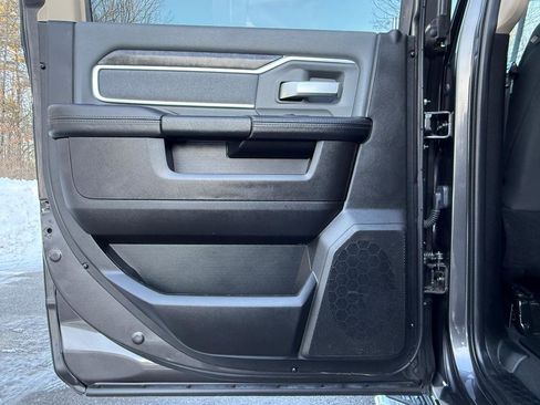 Used 2019 RAM 2500 Big Horn image 19