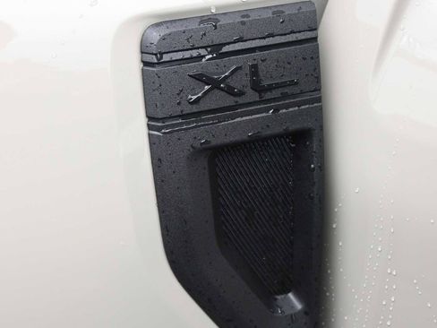 New 2025 Ford Maverick XL w/ Equipment Group 102A image 10