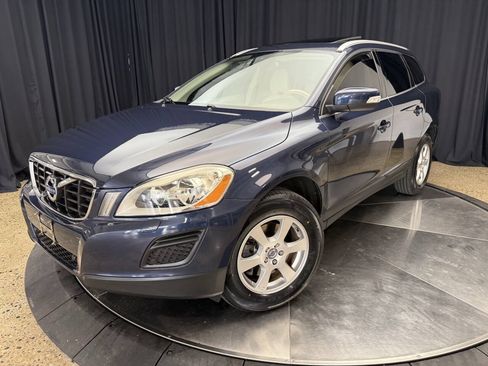 Used 2012 Volvo XC60 3.2 Premier Plus AWD/4WD image 2