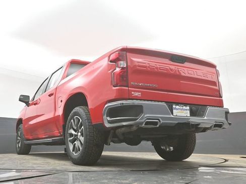 Used 2024 Chevrolet Silverado 1500 LT w/ Z71 Off-Road Package AWD/4WD image 45
