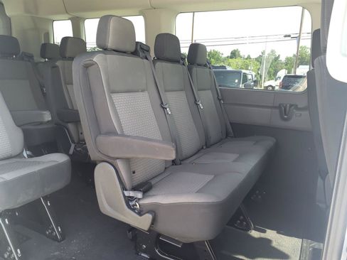 Used 2024 Ford Transit 350 XLT RWD image 9