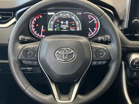 Used 2025 Toyota RAV4 XLE Premium FWD image 13