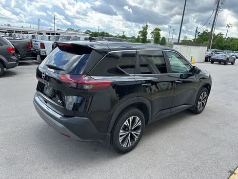 Used 2023 Nissan Rogue SV FWD image 20