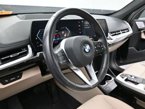 Used 2023 BMW X1 xDrive28i w/ Premium Package image 13