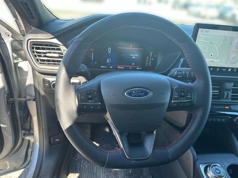 Used 2023 Ford Escape ST-Line w/ Tech Pack #1 image 13