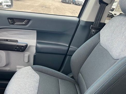 New 2025 Ford Maverick XLT w/ XLT Luxury Package image 32