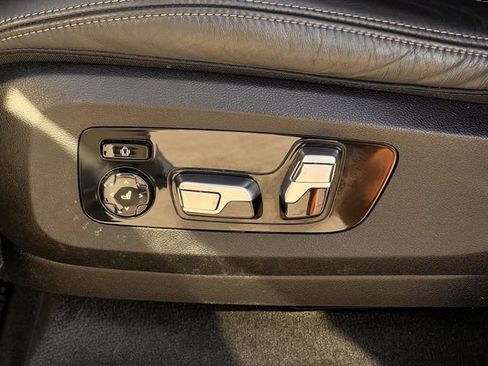 Used 2021 BMW ALPINA XB7 image 26