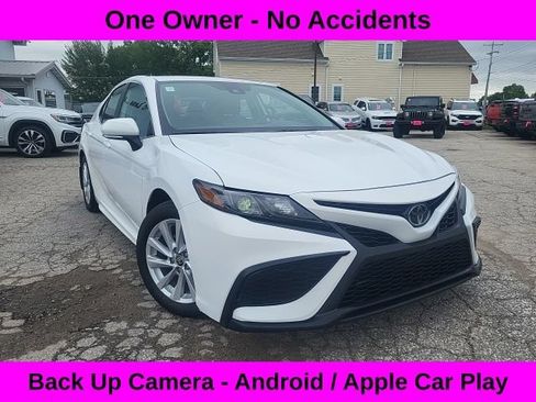 Used 2024 Toyota Camry SE FWD image 1