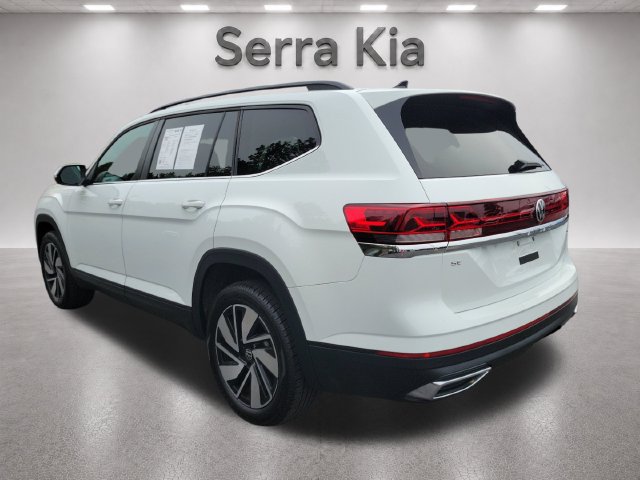 Used 2025 Volkswagen Atlas SE AWD/4WD image 3