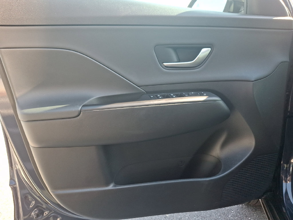Used 2026 Hyundai Kona SEL Premium AWD/4WD image 12