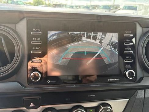 Used 2020 Toyota Tacoma SR w/ SX Package AWD/4WD image 15