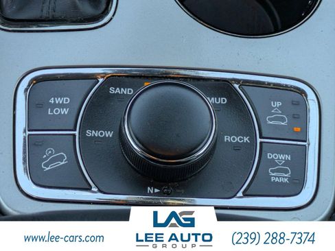 Used 2018 Jeep Grand Cherokee High Altitude image 18