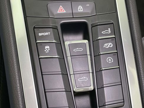 Certified 2023 Porsche 718 Boxster RWD image 27