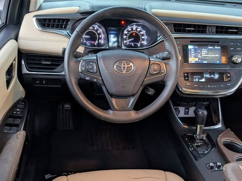 Used 2014 Toyota Avalon XLE Premium image 6