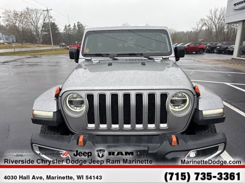 Used 2019 Jeep Wrangler Unlimited Sahara w/ Uconnect 4C Nav & Sound Group image 3