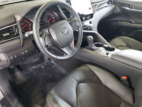 Used 2023 Toyota Camry XSE FWD image 17