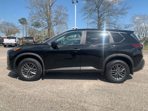 Used 2023 Nissan Rogue S image 5