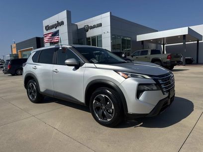 Used 2025 Nissan Rogue SV