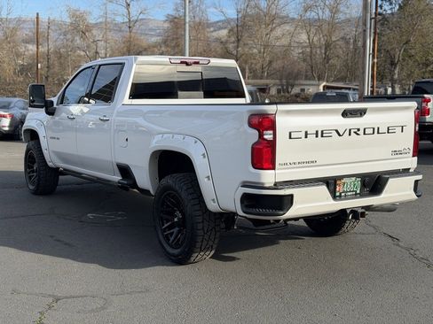 Used 2022 Chevrolet Silverado 2500 High Country w/ Z71 Off-Road Package image 3