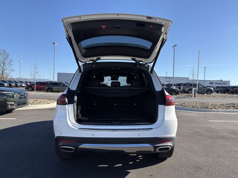 Used 2024 Mercedes-Benz GLE 350 4MATIC image 11