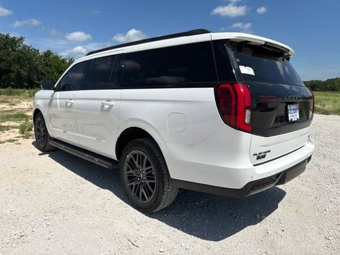 New 2026 Ford Expedition Max Platinum w/ Stealth Appearance Package AWD/4WD image 6
