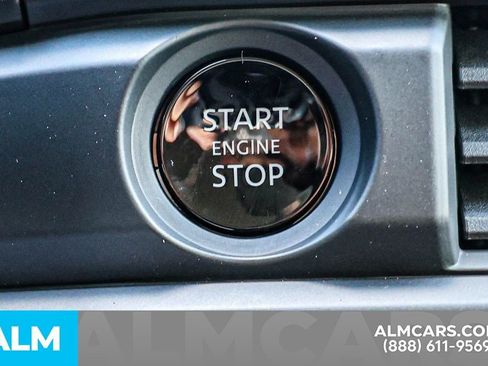 Used 2025 Nissan Pathfinder S image 51