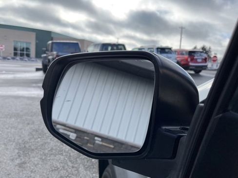 Used 2017 Honda Pilot LX image 25