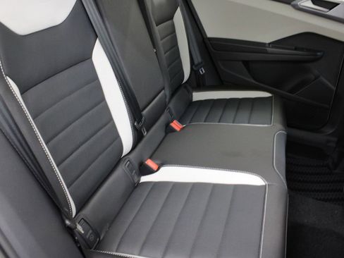 New 2026 Volkswagen Taos SEL AWD/4WD image 21