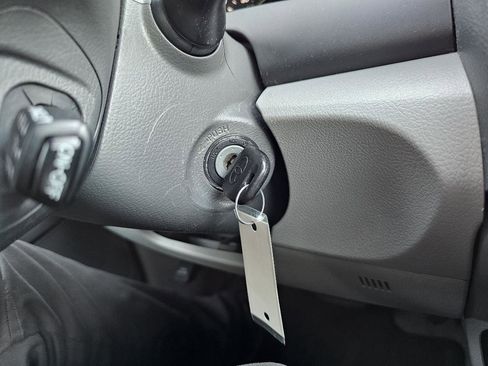 Used 2007 Toyota Camry LE image 47