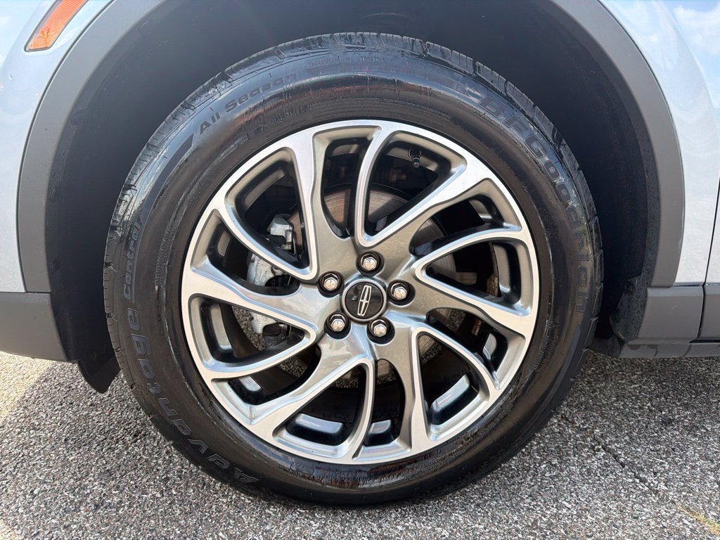 Used 2022 Lincoln Corsair FWD w/ Equipment Group 101A image 12