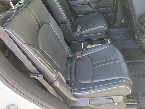Used 2023 Honda Pilot Elite image 18