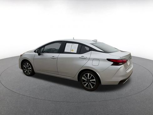 Used 2025 Nissan Versa SV FWD image 10