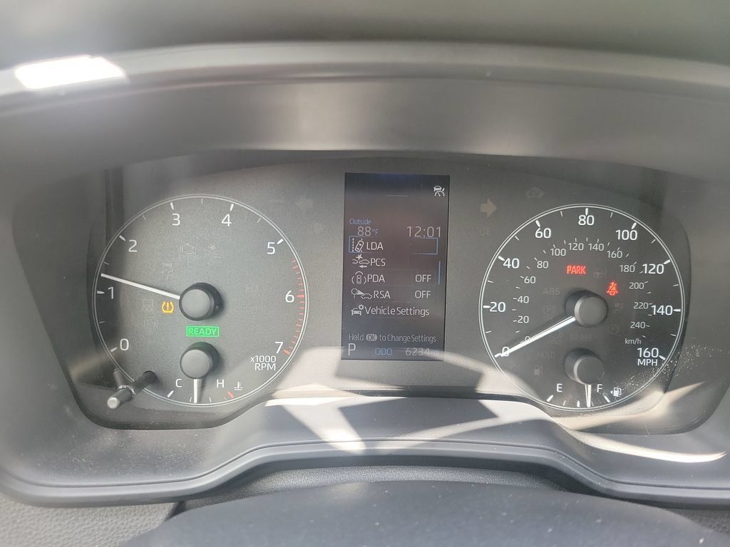 Certified 2024 Toyota Corolla LE FWD image 28