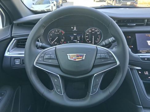 New 2026 Cadillac XT5 Luxury w/ LPO, Floor Liner Package image 9