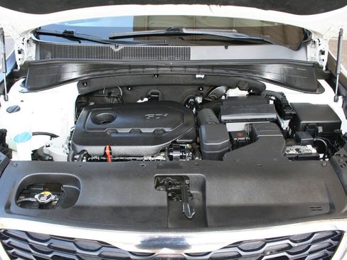 Used 2020 Kia Sorento LX w/ LX I4 Convenience Package FWD image 11