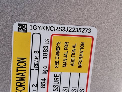 Used 2018 Cadillac XT5 Luxury w/ Driver Awareness Package image 15