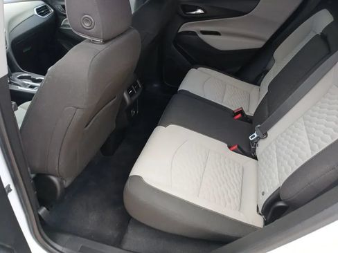 Used 2019 Chevrolet Equinox LS w/ LS Convenience Package FWD image 13
