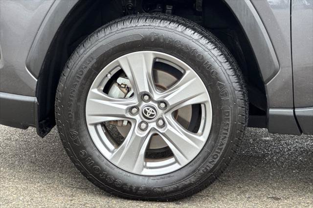 Certified 2024 Toyota RAV4 LE AWD/4WD image 30